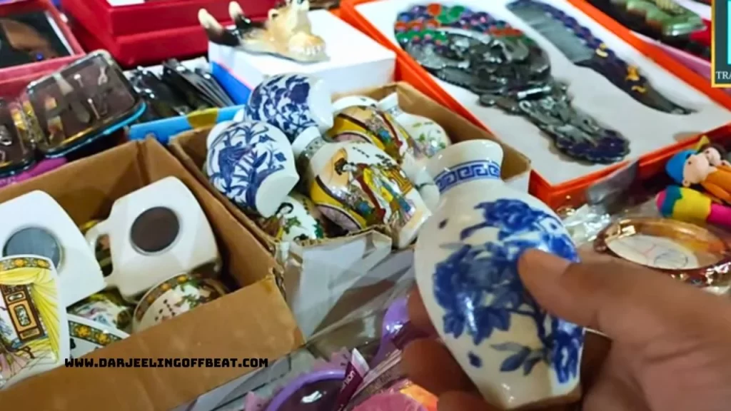 Art items in Darjeeling Market